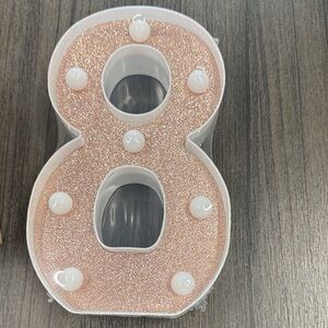 Glittery Pink Number 8 Light